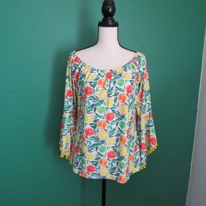 Patti Biggs off the shoulder flower top M